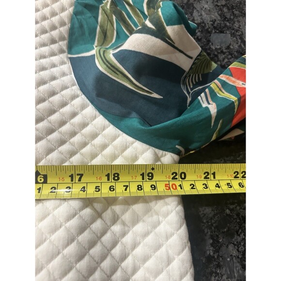 Fate Cream Quilted Crew Neck Sweatshirt Size Medium Preppy Floral Woven Sleeves - Picture 7 of 7